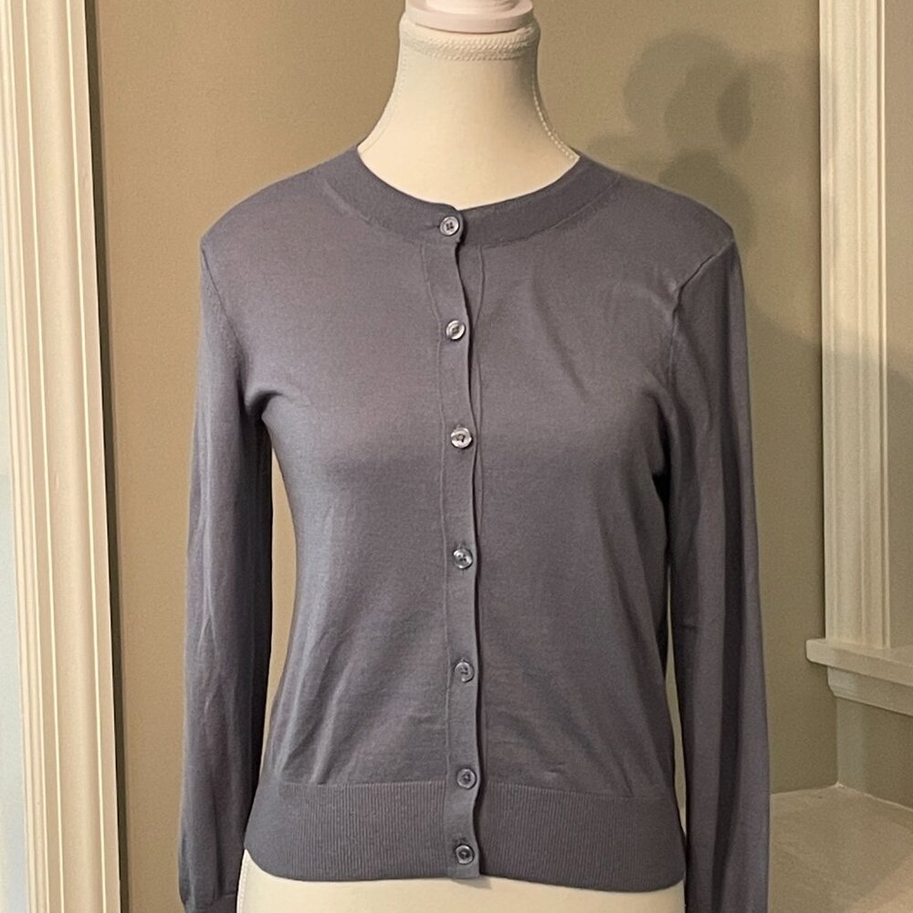 NWT - Beautiful blue-gray Cardigan from Banana Republic Factory - Petite XS